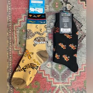 We have some pretty unique patterns on these socks. You gotta love them! ❤️